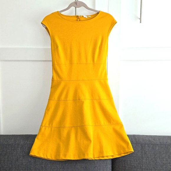 GAP Dress - Picture 1 of 5